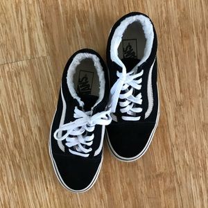 Like New Vans Shearling lined sneakers - amazing!!